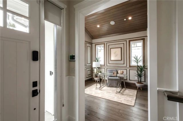 10555 Holman, Los Angeles, CA 90024