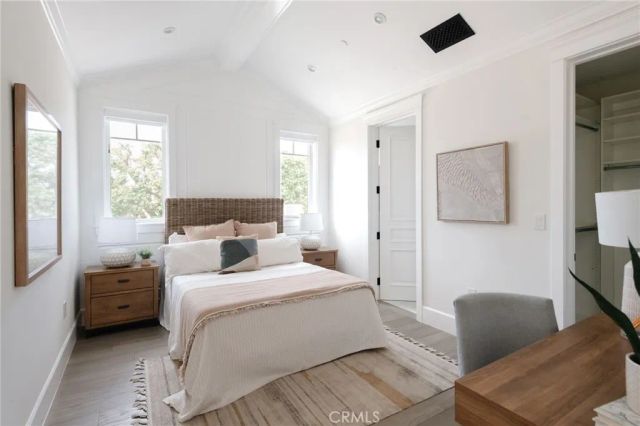 10555 Holman, Los Angeles, CA 90024