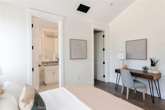 10555 Holman, Los Angeles, CA 90024