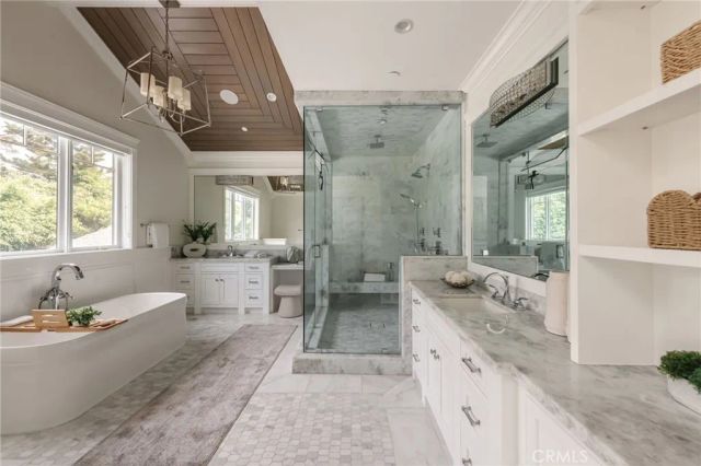 10555 Holman, Los Angeles, CA 90024