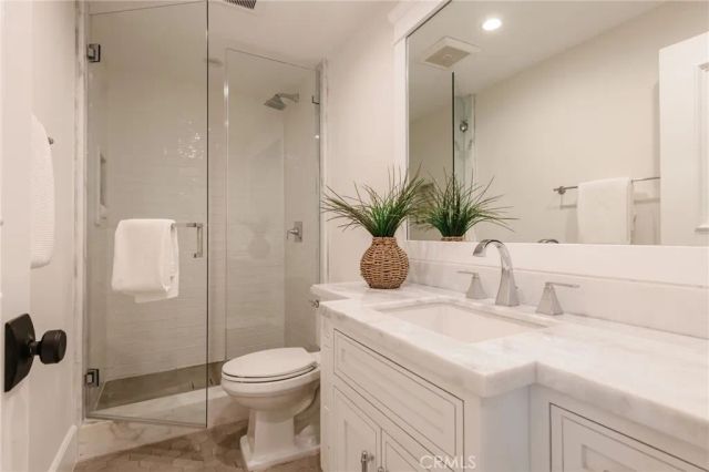 10555 Holman, Los Angeles, CA 90024