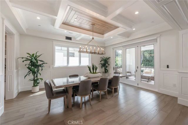 10555 Holman, Los Angeles, CA 90024