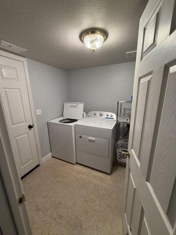 3758 Larkspur Ave, Merced, CA 95348