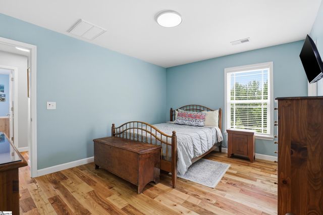126 Robin Ridge Circle, Piedmont, SC 29673