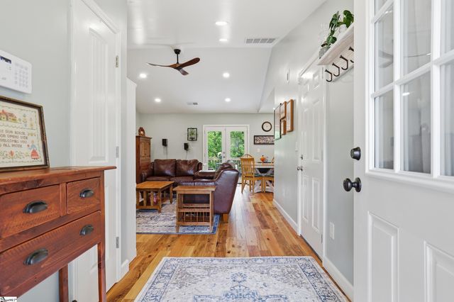 126 Robin Ridge Circle, Piedmont, SC 29673