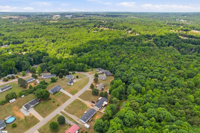 126 Robin Ridge Circle, Piedmont, SC 29673