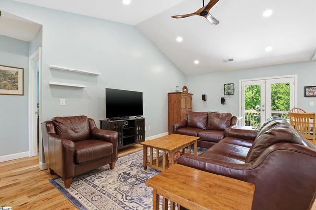 126 Robin Ridge Circle, Piedmont, SC 29673