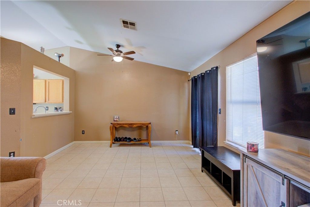 Image 12 of property listing at 2032 Gleneagle Street, Atwater, CA 95301