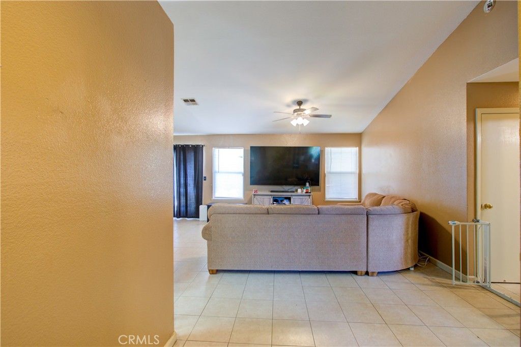 Image 4 of property listing at 2032 Gleneagle Street, Atwater, CA 95301