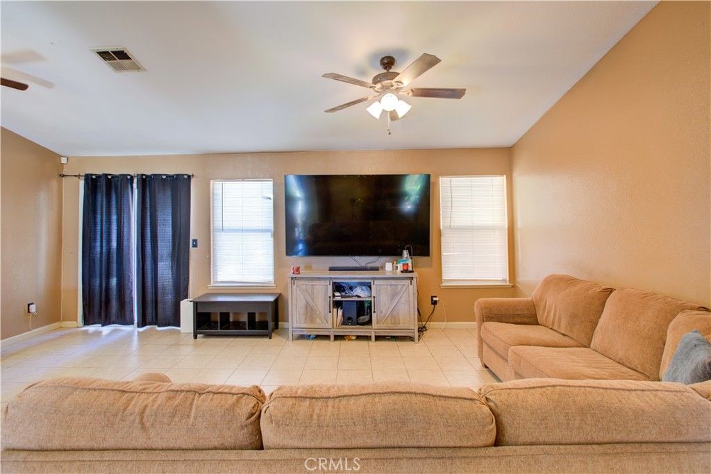 Image 7 of property listing at 2032 Gleneagle Street, Atwater, CA 95301