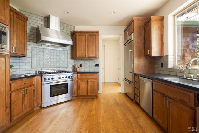 12 Geary Ave, Kentfield, CA 94904