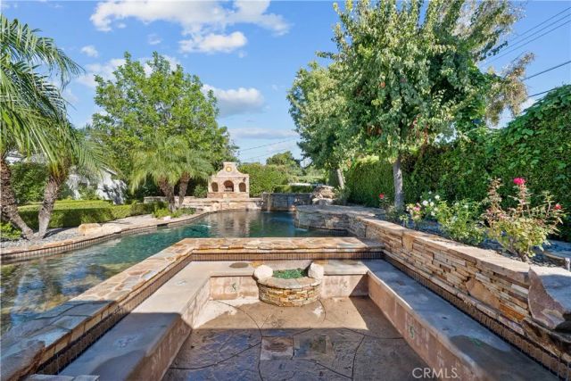 10132 Wish, Northridge, CA 91325