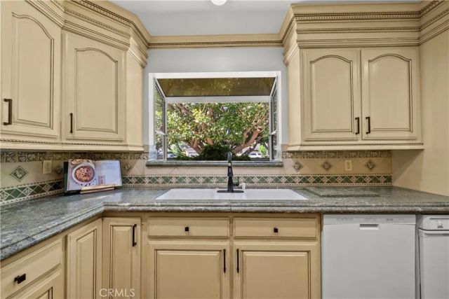 10132 Wish, Northridge, CA 91325