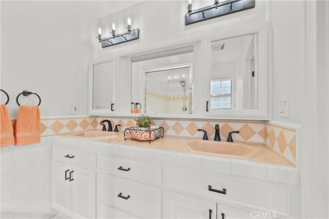10132 Wish, Northridge, CA 91325