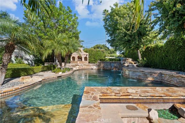 10132 Wish, Northridge, CA 91325