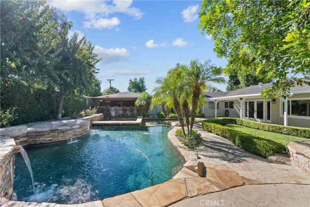 10132 Wish, Northridge, CA 91325