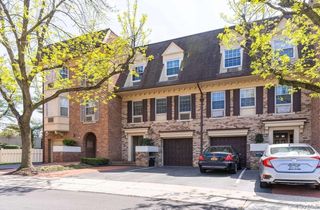 13-36 Robin Lane 70 L, Bayside, NY 11360