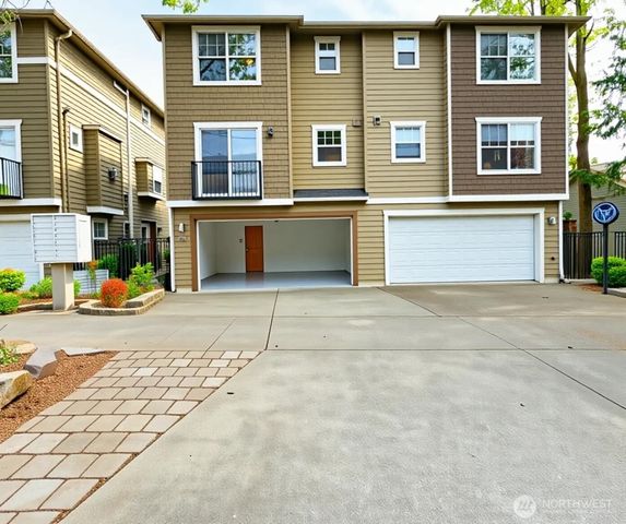 424 21st Avenue, Seattle, WA 98122