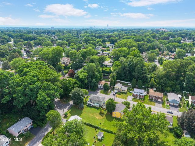 12 Cottage Avenue, Albany, NY 12203