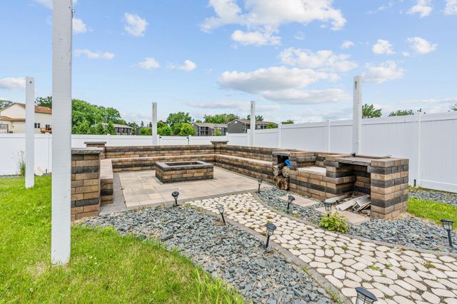 8036 55th Lane N, New Hope, MN 55428