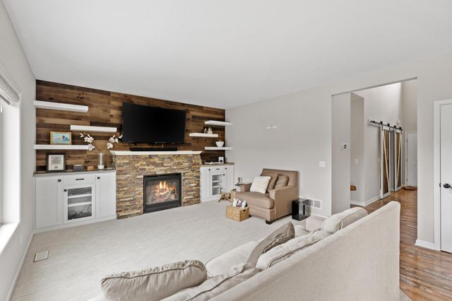 8036 55th Lane N, New Hope, MN 55428
