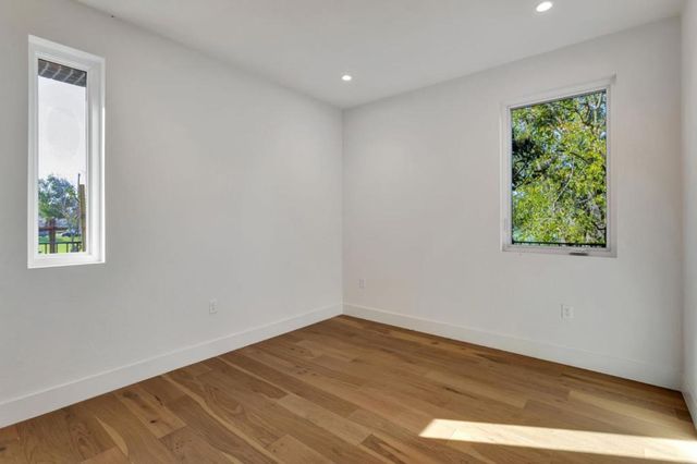 1101 Juana Court, Palo Alto, CA 94303