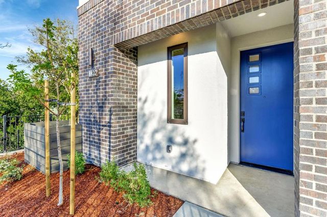 1101 Juana Court, Palo Alto, CA 94303