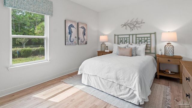 3080 Daybreak Ln, Milton, FL 32571