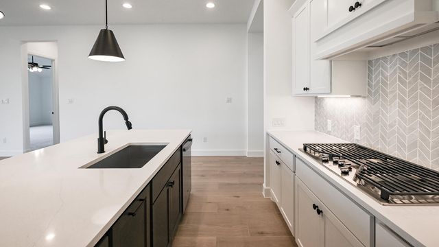311 Melody RD, Lockhart, TX 78644