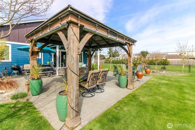 2910 201st Street Ct E, Spanaway, WA 98387