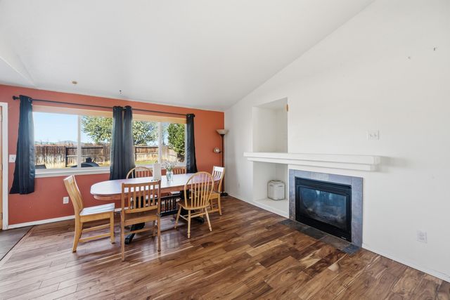 2113 NW 22nd Street, Redmond, OR 97756