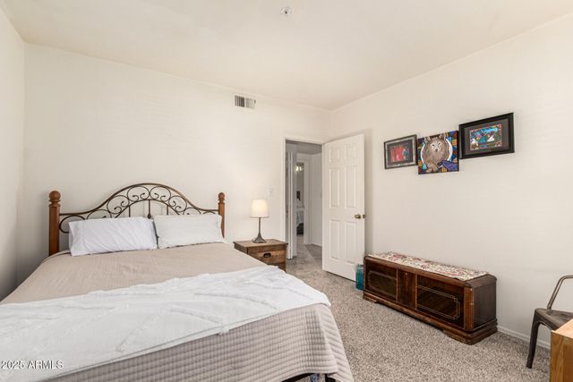 750 E NORTHERN Avenue 2005, Phoenix, AZ 85020
