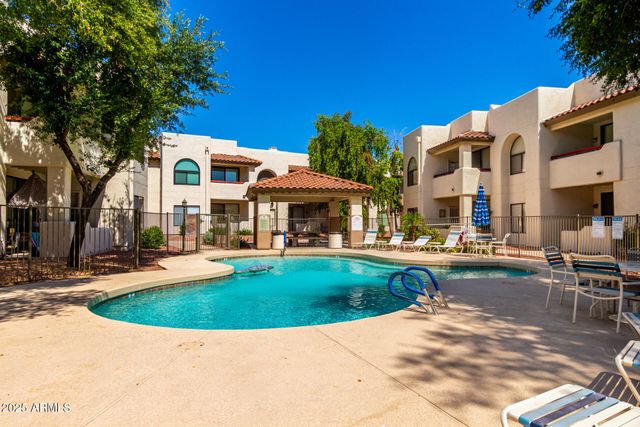 750 E NORTHERN Avenue 2005, Phoenix, AZ 85020