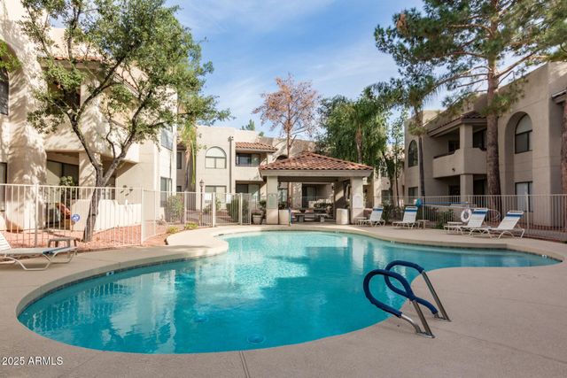 750 E NORTHERN Avenue 2005, Phoenix, AZ 85020