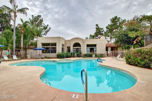 750 E NORTHERN Avenue 2005, Phoenix, AZ 85020