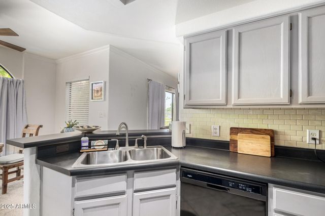 750 E NORTHERN Avenue 2005, Phoenix, AZ 85020