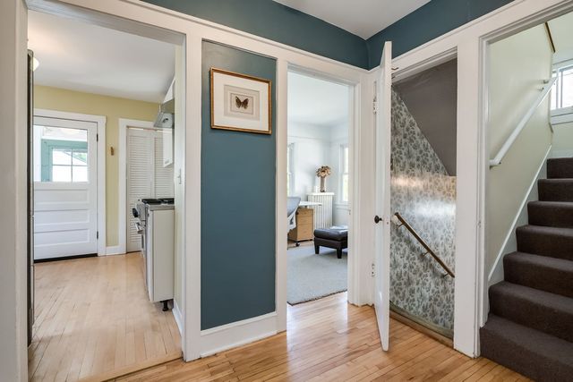 131 N Harvey Avenue, Oak Park, IL 60302