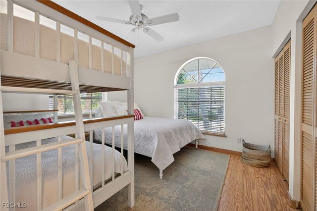 556 Sea Oats DR, Sanibel, FL 33957