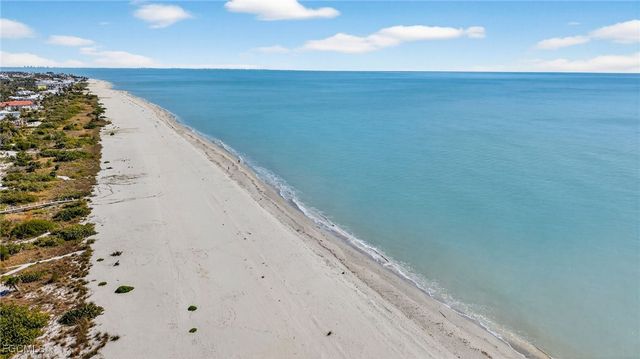 556 Sea Oats DR, Sanibel, FL 33957