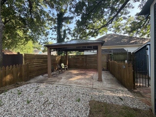 415 W Franklin Street, Waxahachie, TX 75165