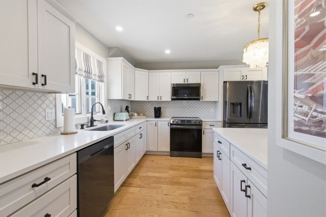 9 Chase Avenue UNIT 7, Dennis Port, MA 02639