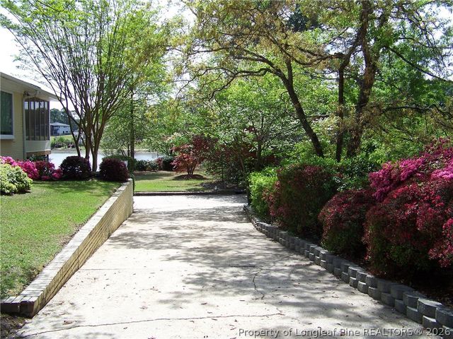 6829 TOWBRIDGE Road, Fayetteville, NC 28306