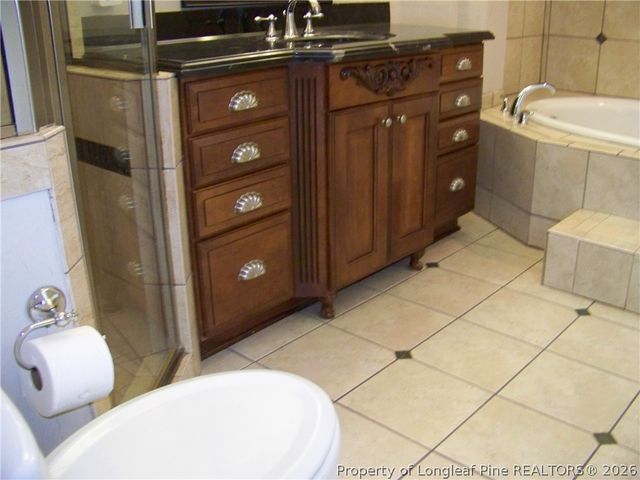 6829 TOWBRIDGE Road, Fayetteville, NC 28306