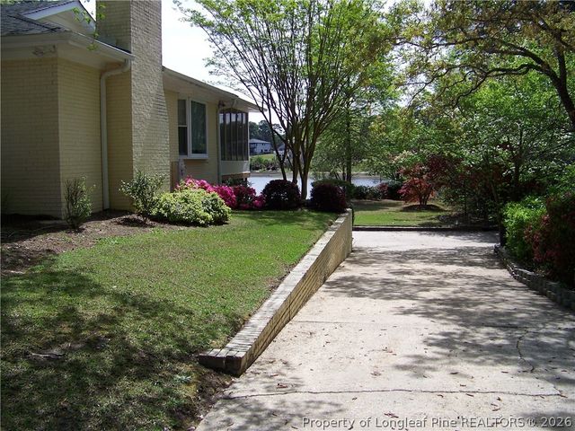 6829 TOWBRIDGE Road, Fayetteville, NC 28306