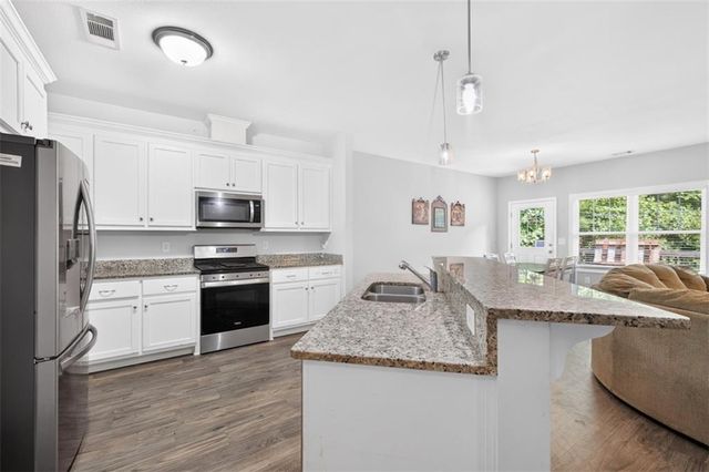 4307 Pearhaven Lane SW, Gainesville, GA 30504