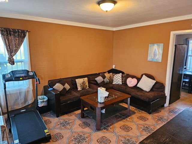 154 West Chanslor ave, Richmond, CA 94801