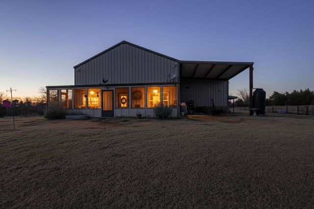 2800 County Road 2905, Dodd City, TX 75438
