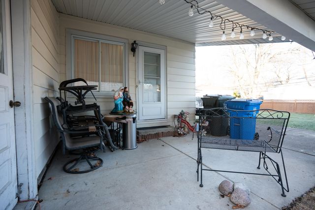 621 N Forest Avenue, Mount Prospect, IL 60056