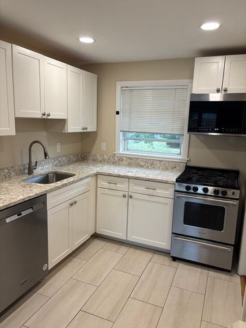 2 Berry Street 3, Danvers, MA 01923