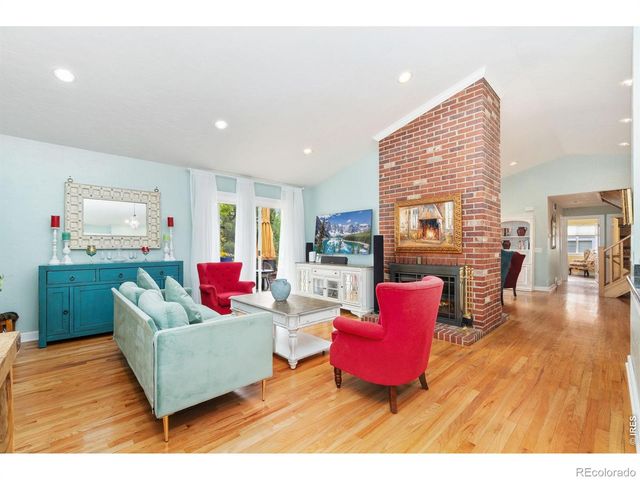 8200 S Locust Way, Centennial, CO 80112